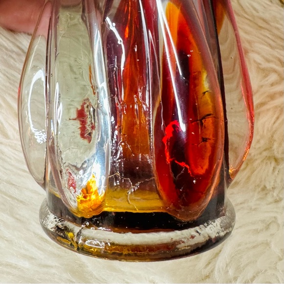 Vintage Red Twisted Swung Vase Small Bud Vase - Picture 6 of 6